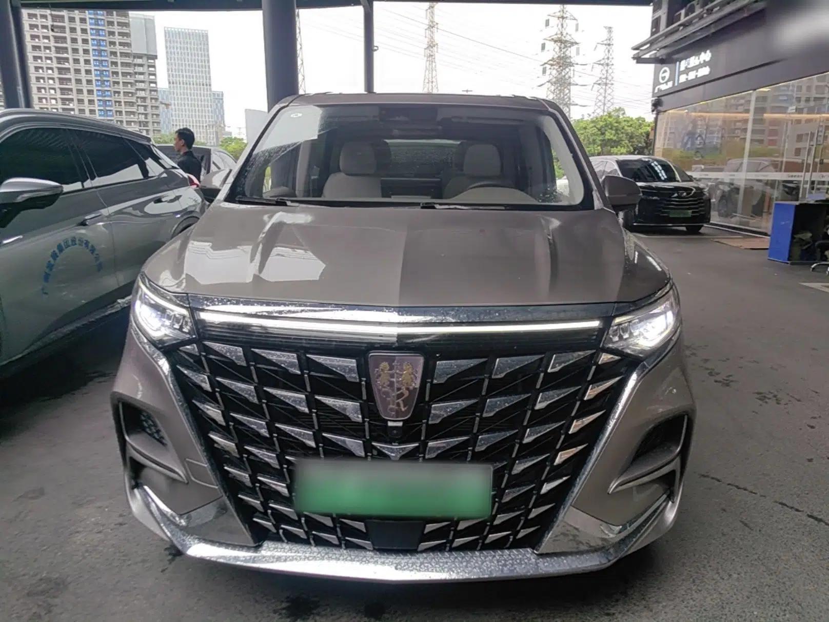 Roewe iMAX8 New Energy 2025 1.5T DMH Lu Zun Deluxe Edition — миниатюра 2
