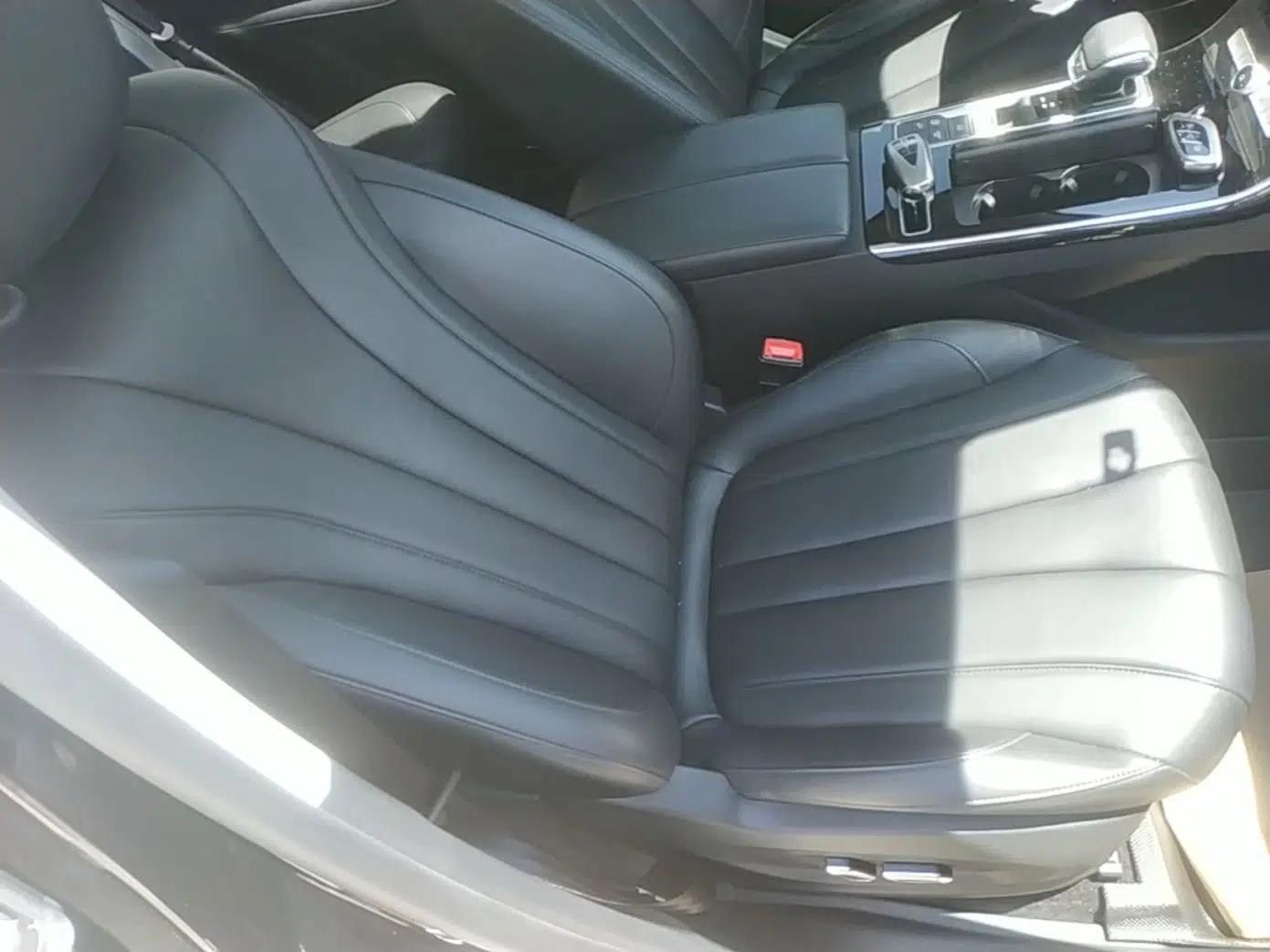 Roewe RX5 eMAX 2020 500 PHEV Smart Cabin Flagship Edition — миниатюра 19