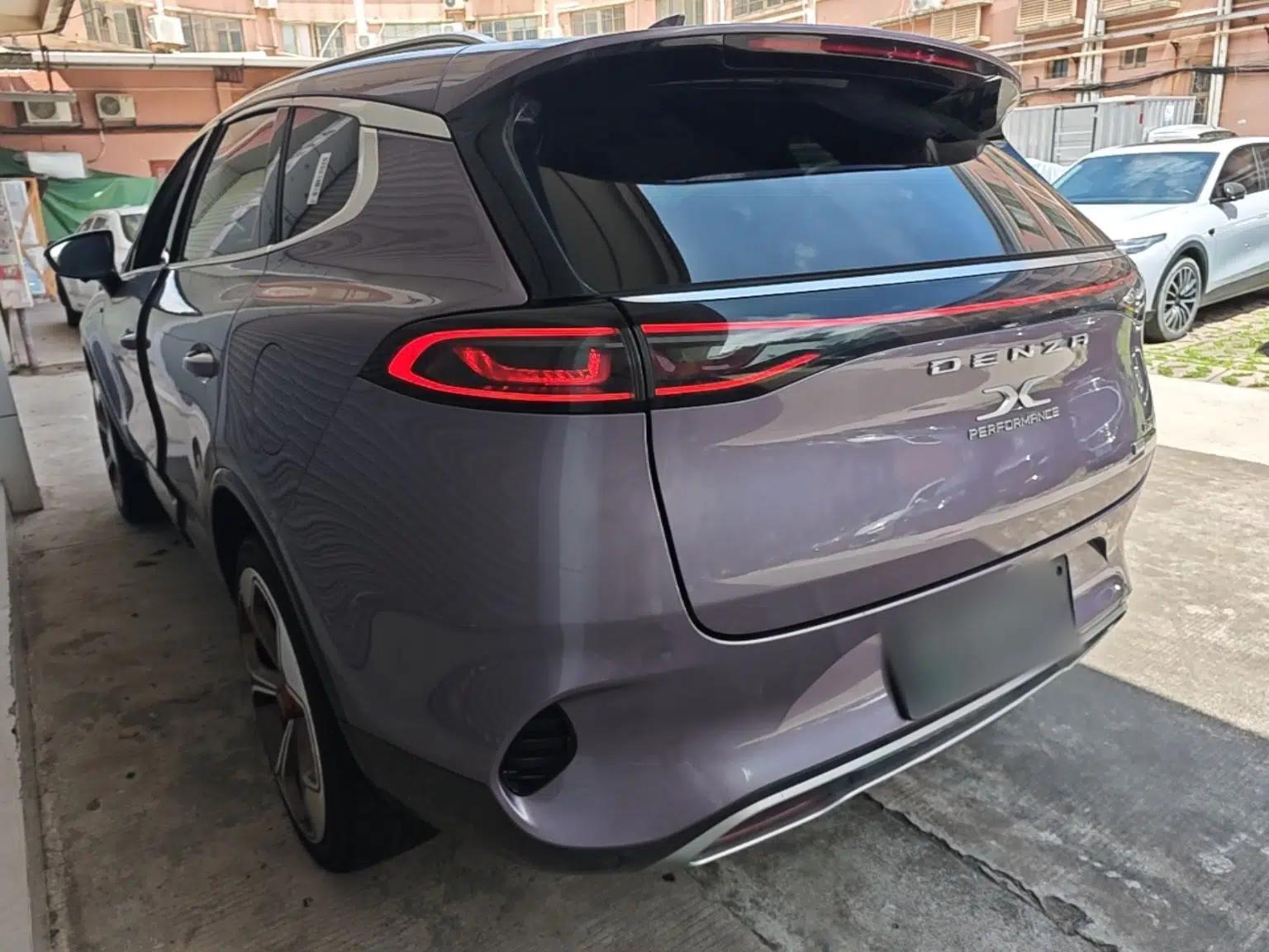 Denza X 2020 PHEV Flagship Edition — миниатюра 13