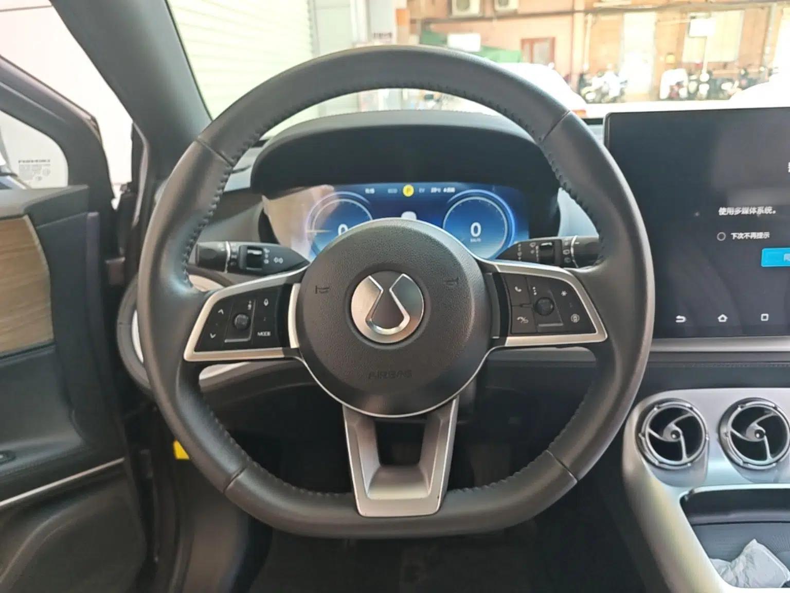 Denza X 2020 PHEV Flagship Edition — миниатюра 18