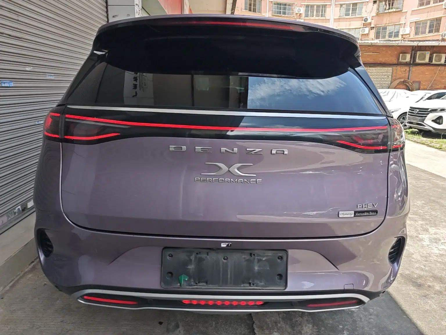Denza X 2020 PHEV Flagship Edition — миниатюра 5