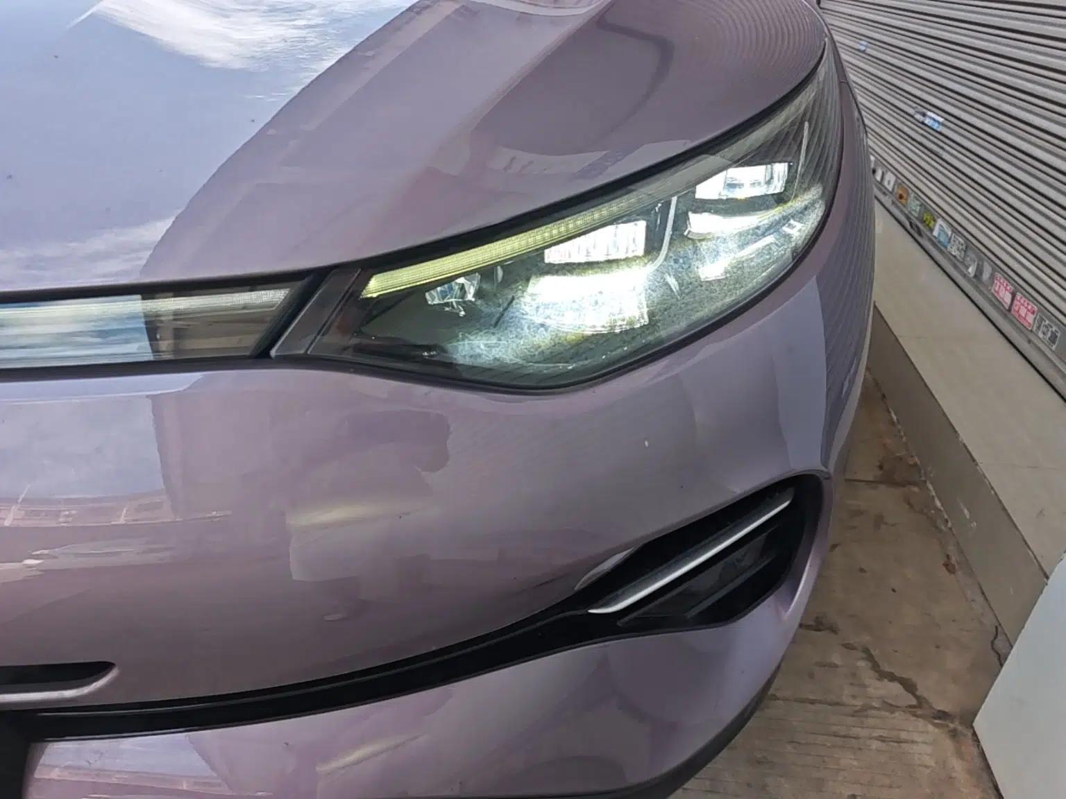 Denza X 2020 PHEV Flagship Edition — миниатюра 8