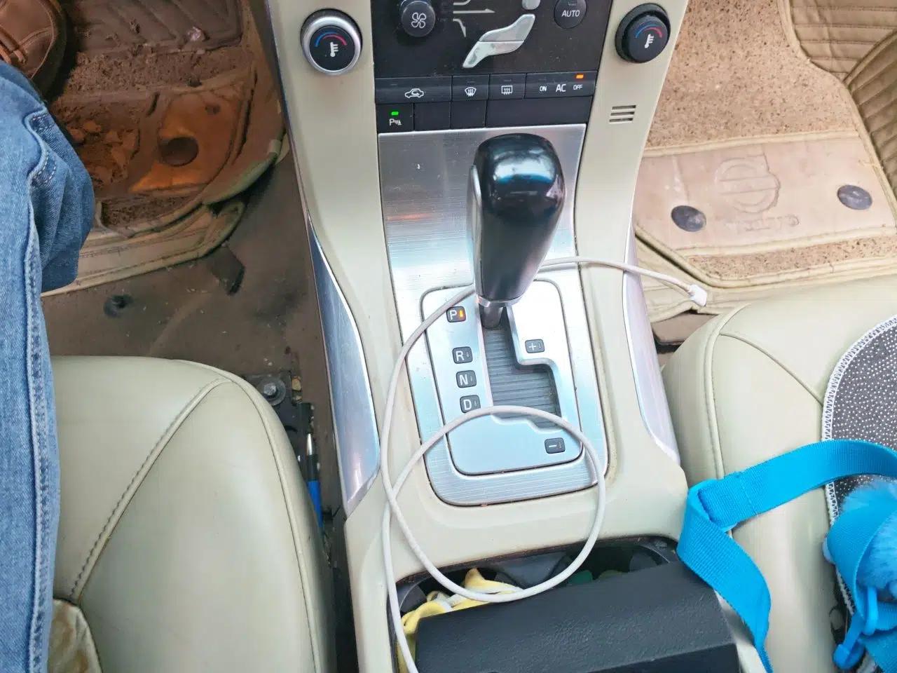 Volvo S80L 2011 2.0T ZhiShang Version — миниатюра 14
