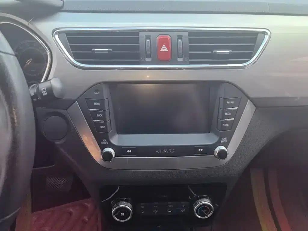 Refine S2 2015 1.5L CVT Luxury Intelligent Model — миниатюра 13