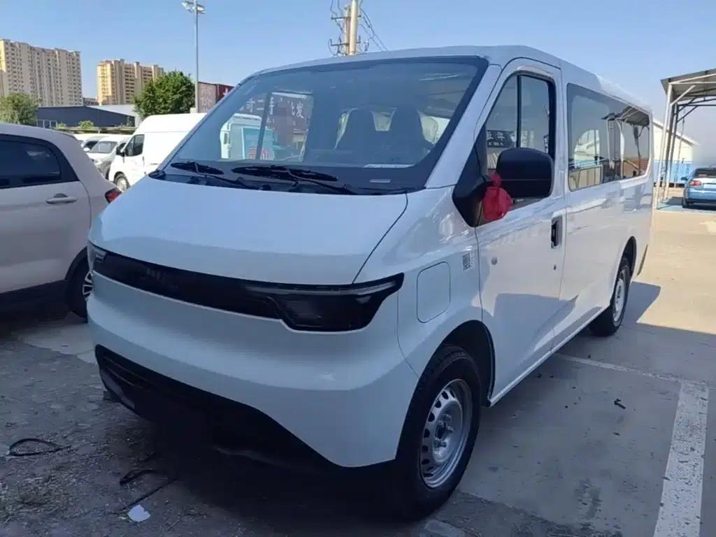 E-Fushun 2025 Model, Window Version, 41.86kWh, Short Wheelbase, Low Roof — миниатюра 1