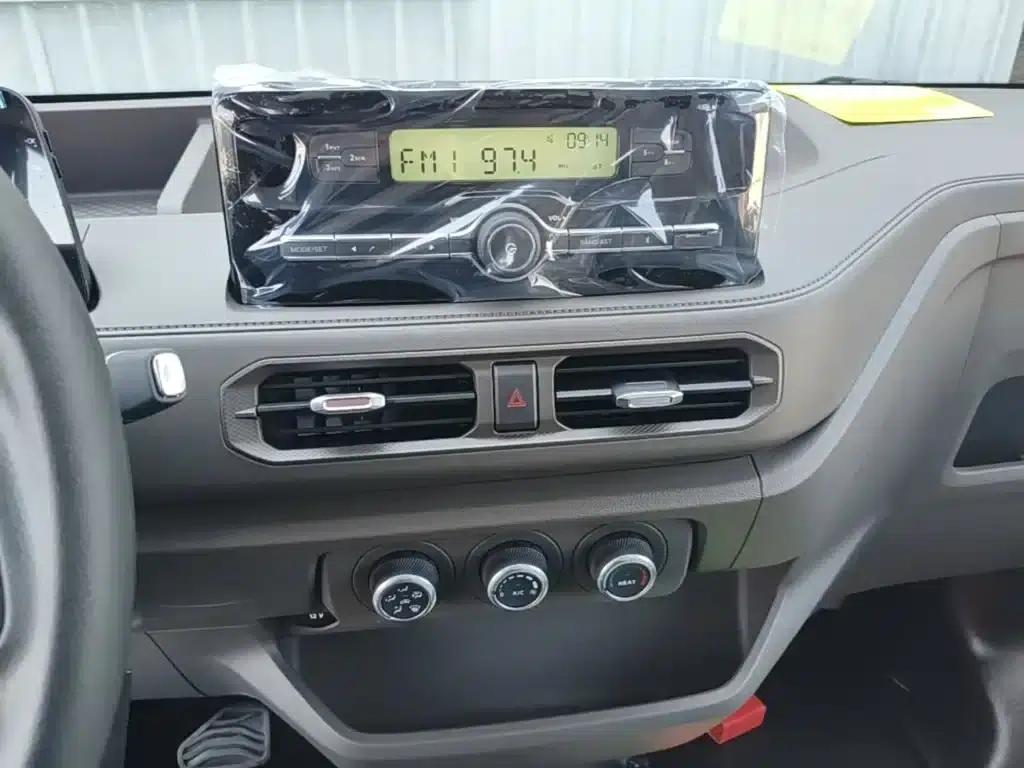 E-Fushun 2025 Model, Window Version, 41.86kWh, Short Wheelbase, Low Roof — миниатюра 13