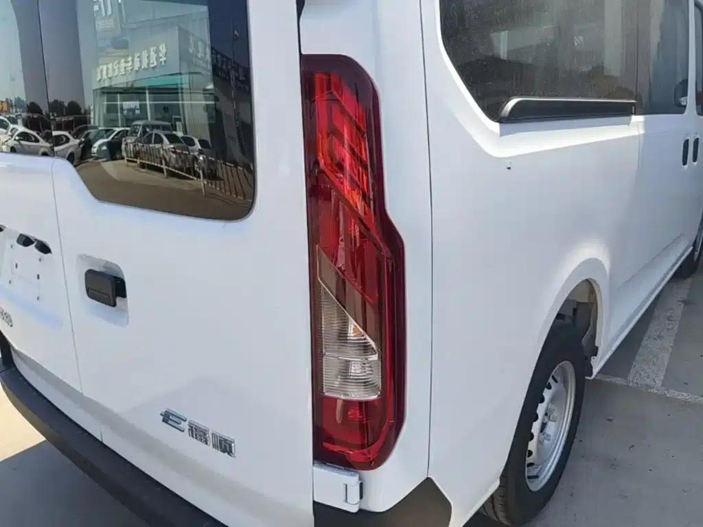 E-Fushun 2025 Model, Window Version, 41.86kWh, Short Wheelbase, Low Roof — миниатюра 8