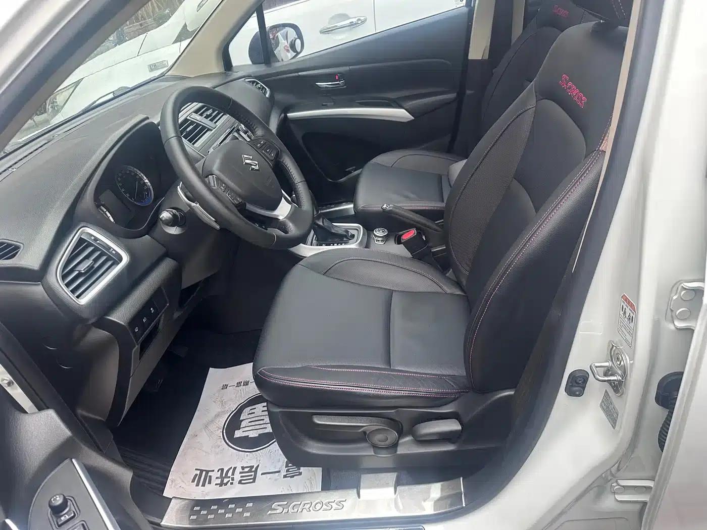 2014 Vitara 1.6L CVT 4WD Premium — миниатюра 6