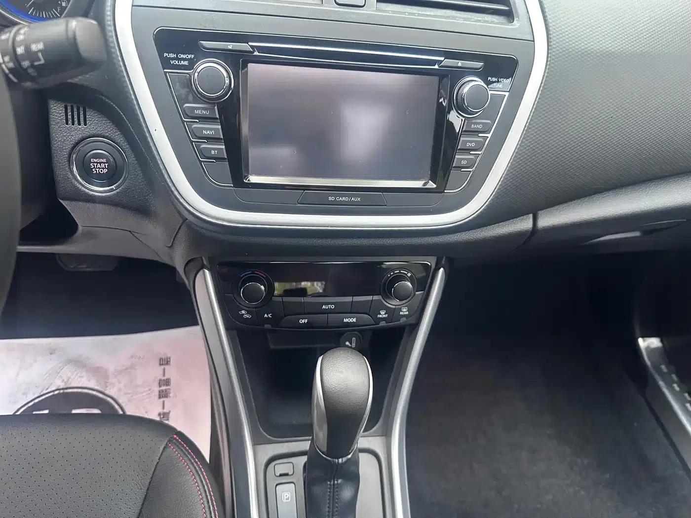 2014 Vitara 1.6L CVT 4WD Premium — миниатюра 7