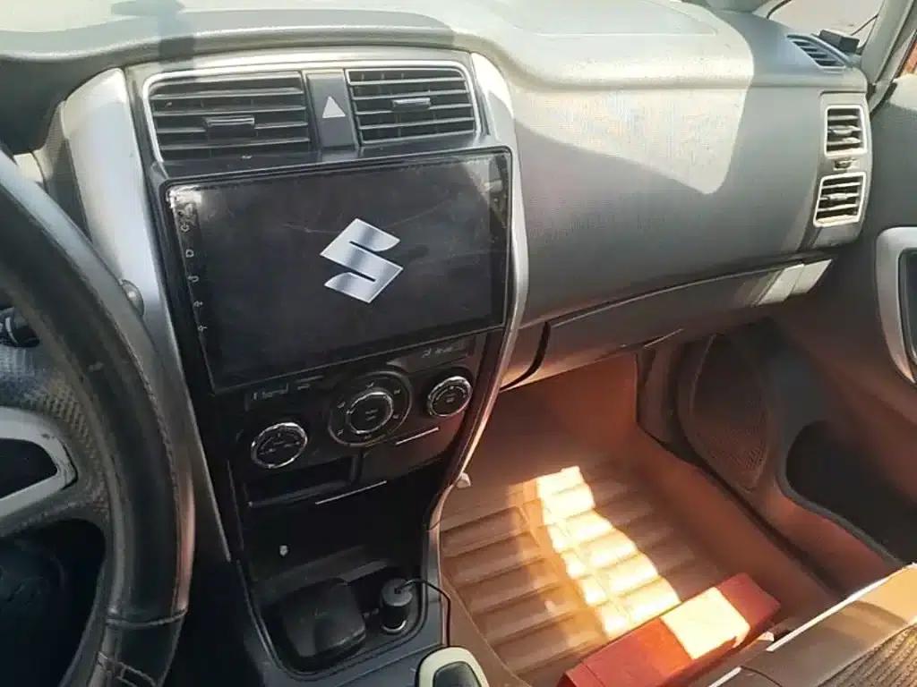 Liana A6 2014 Hatchback 1.4L Manual Comfort Edition — миниатюра 20