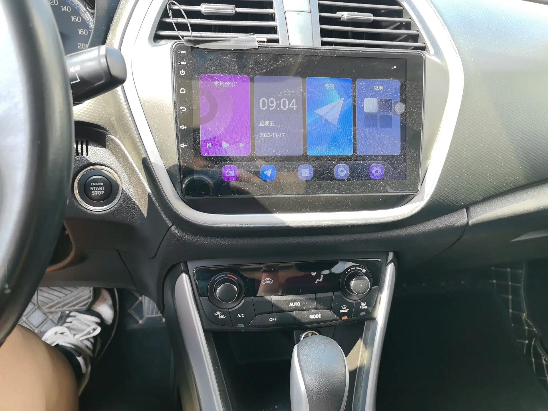 Suzuki S-Cross 2014 1.6L CVT Two-Wheel Drive Elite Version — миниатюра 13