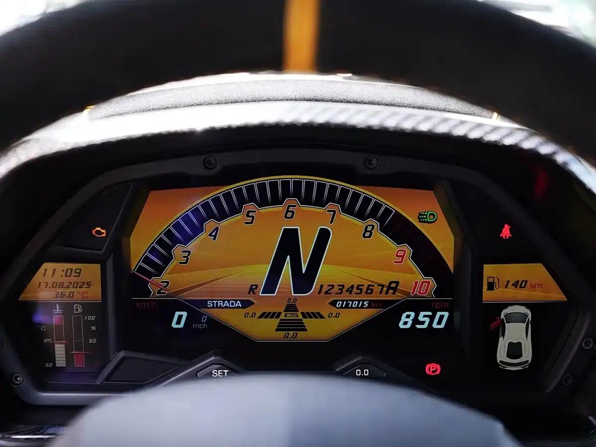2015 Aventador LP 750-4 Superveloce — миниатюра 26