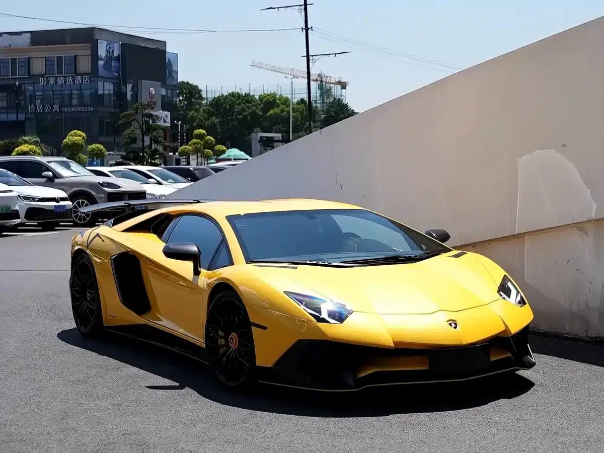 2015 Aventador LP 750-4 Superveloce — миниатюра 6