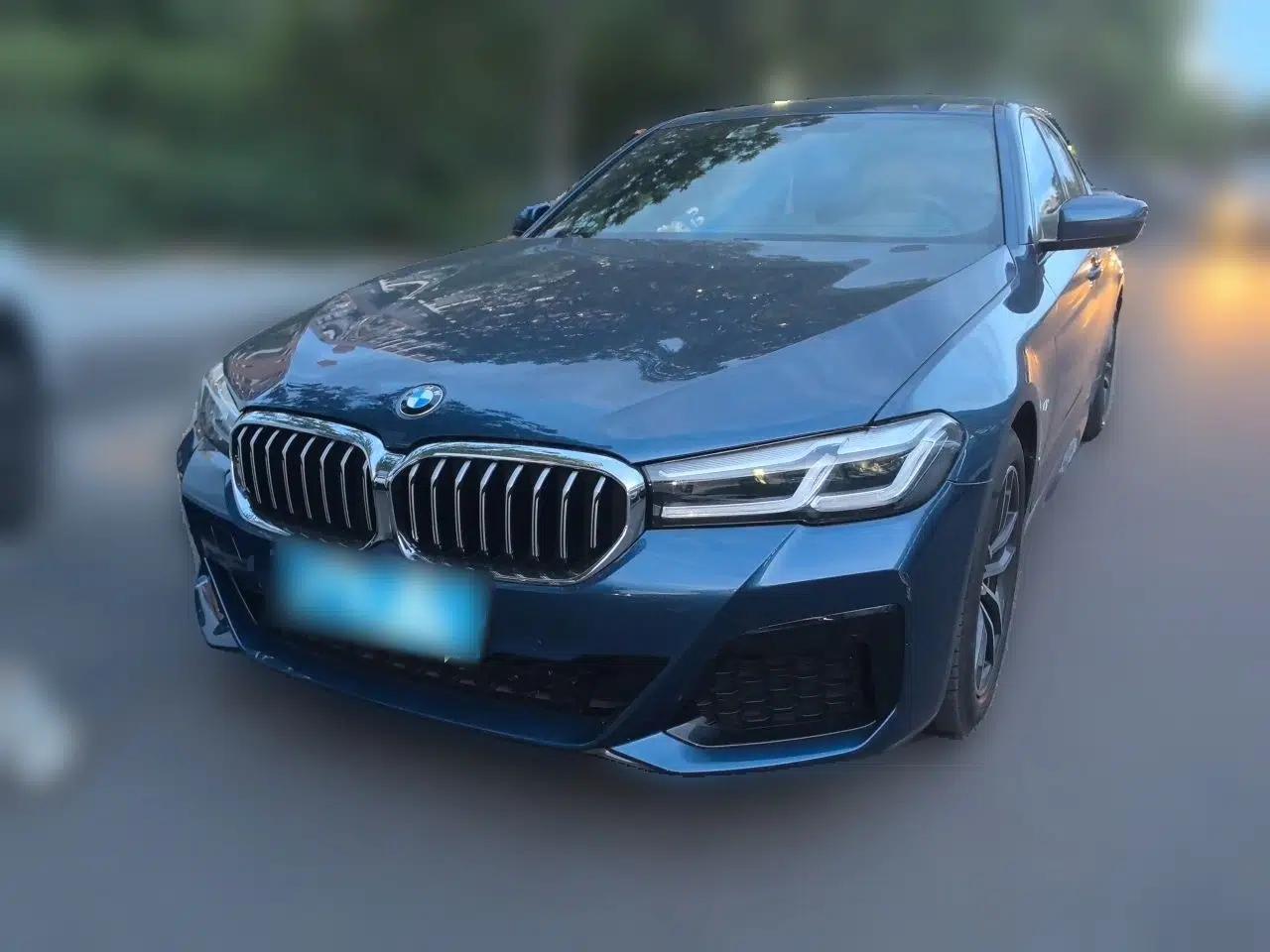 BMW 5 Series 2021 525i M Sport Package — миниатюра 1