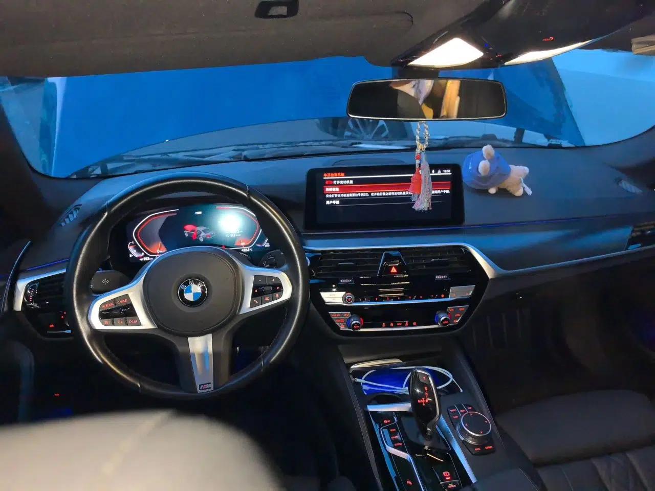 BMW 5 Series 2021 525i M Sport Package — миниатюра 9