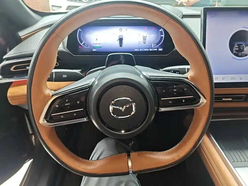 Mazda EZ-6 2024 Extended Range 200 Smart Edition — миниатюра 11