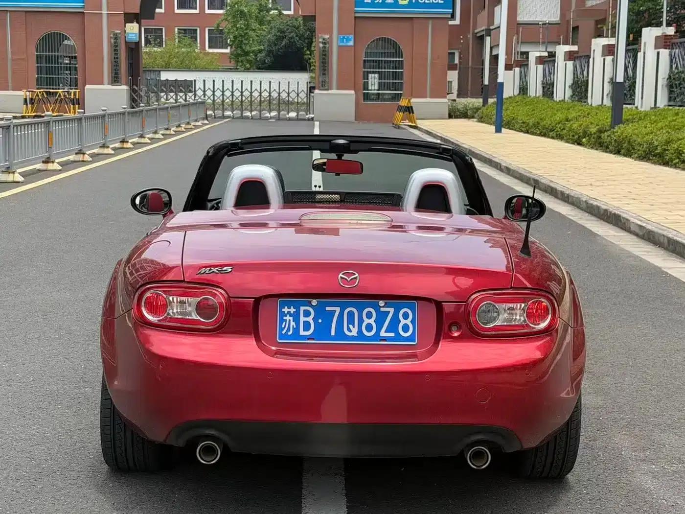Mazda MX-5 2009 2.0 — миниатюра 4