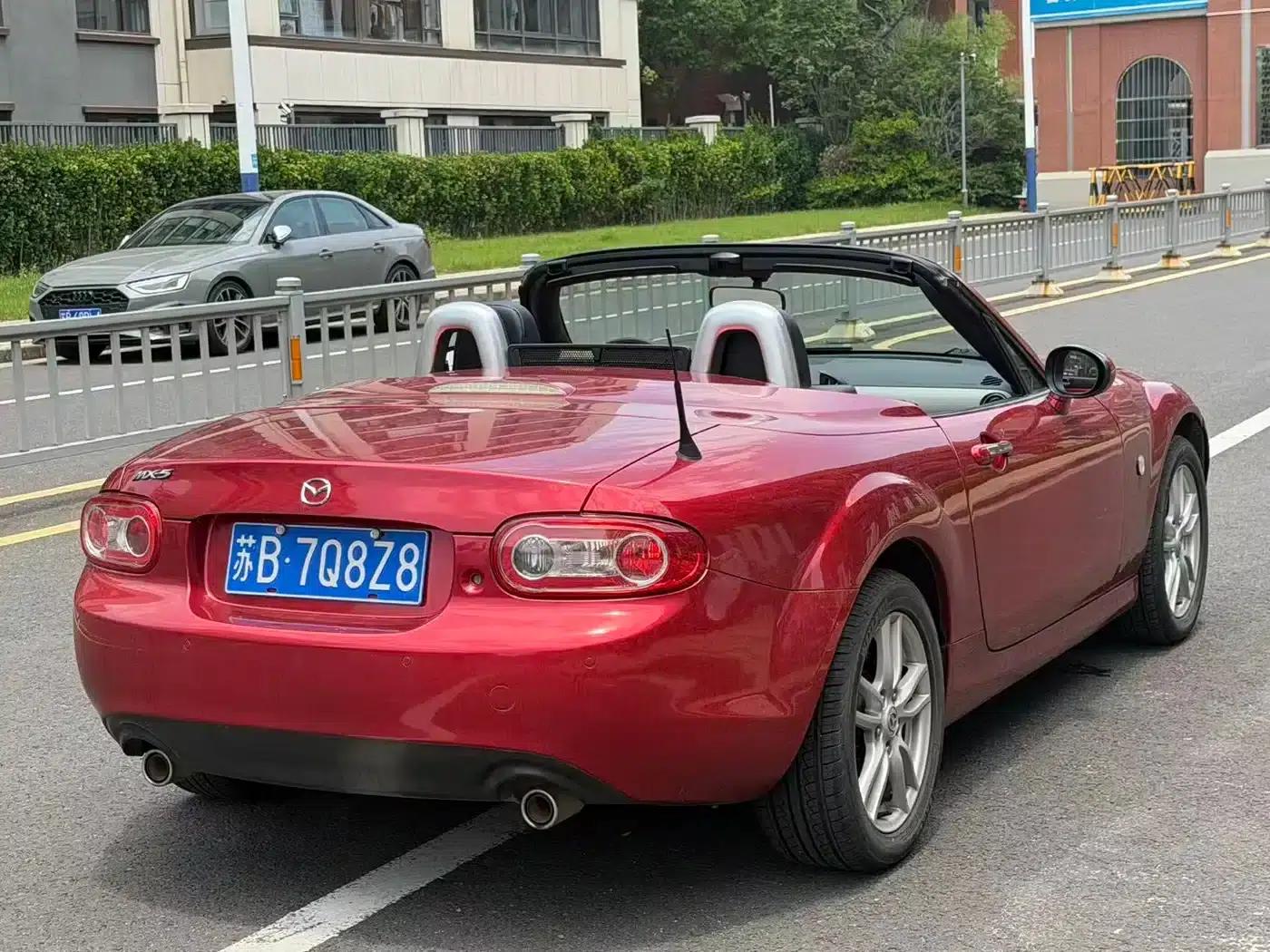 Mazda MX-5 2009 2.0 — миниатюра 5