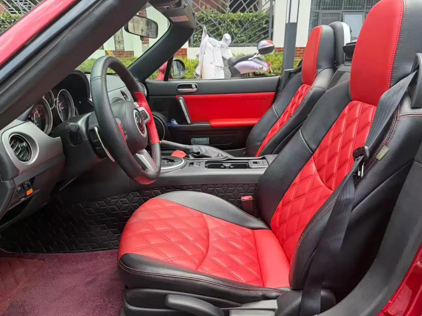 Mazda MX-5 2009 2.0 — миниатюра 6