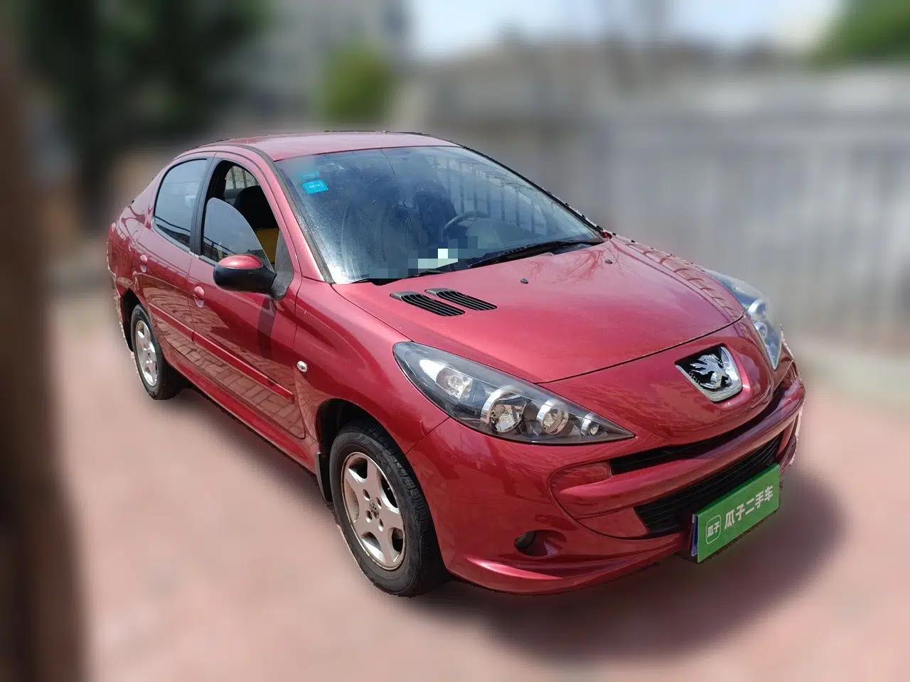 Peugeot 207 2011 Sedan 1.4L Manual Yule Edition — миниатюра 3