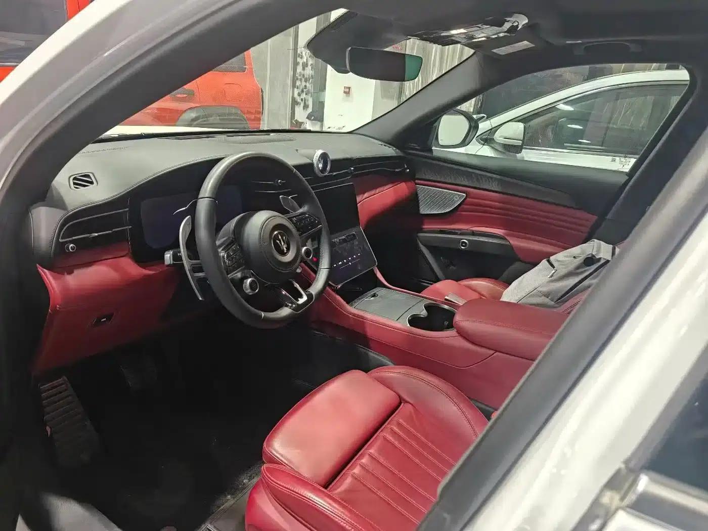 2023 Grecale 2.0T GT — миниатюра 22