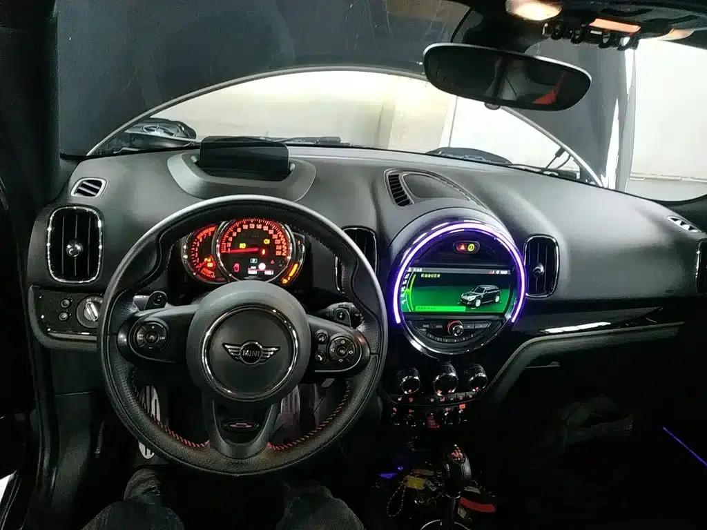 MINI JCW COUNTRYMAN 2018 2.0T JOHN COOPER WORKS A — миниатюра 6
