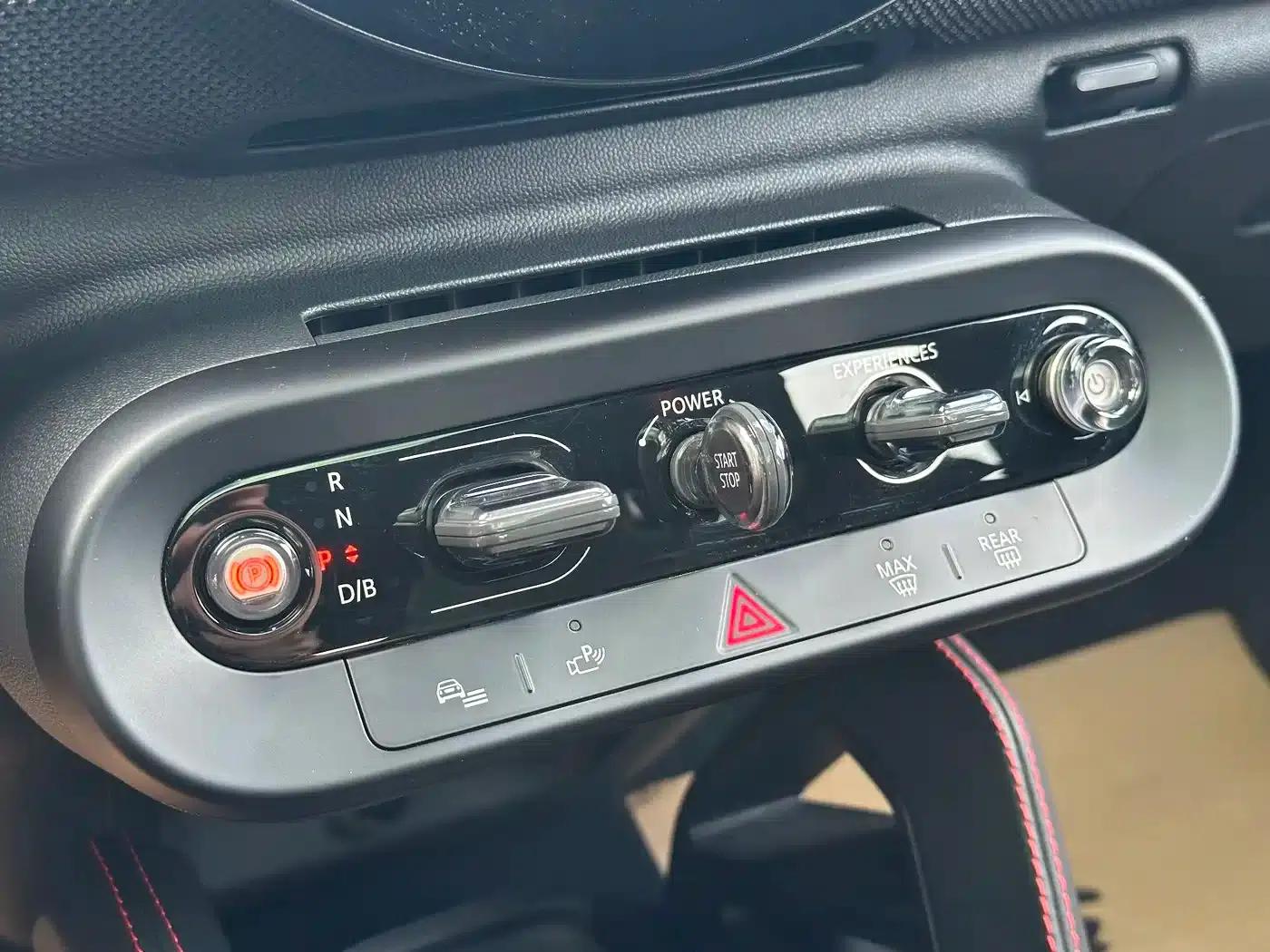 2025 JCW Aceman Electric MINI (JOHN COOPER WORKS) — миниатюра 12