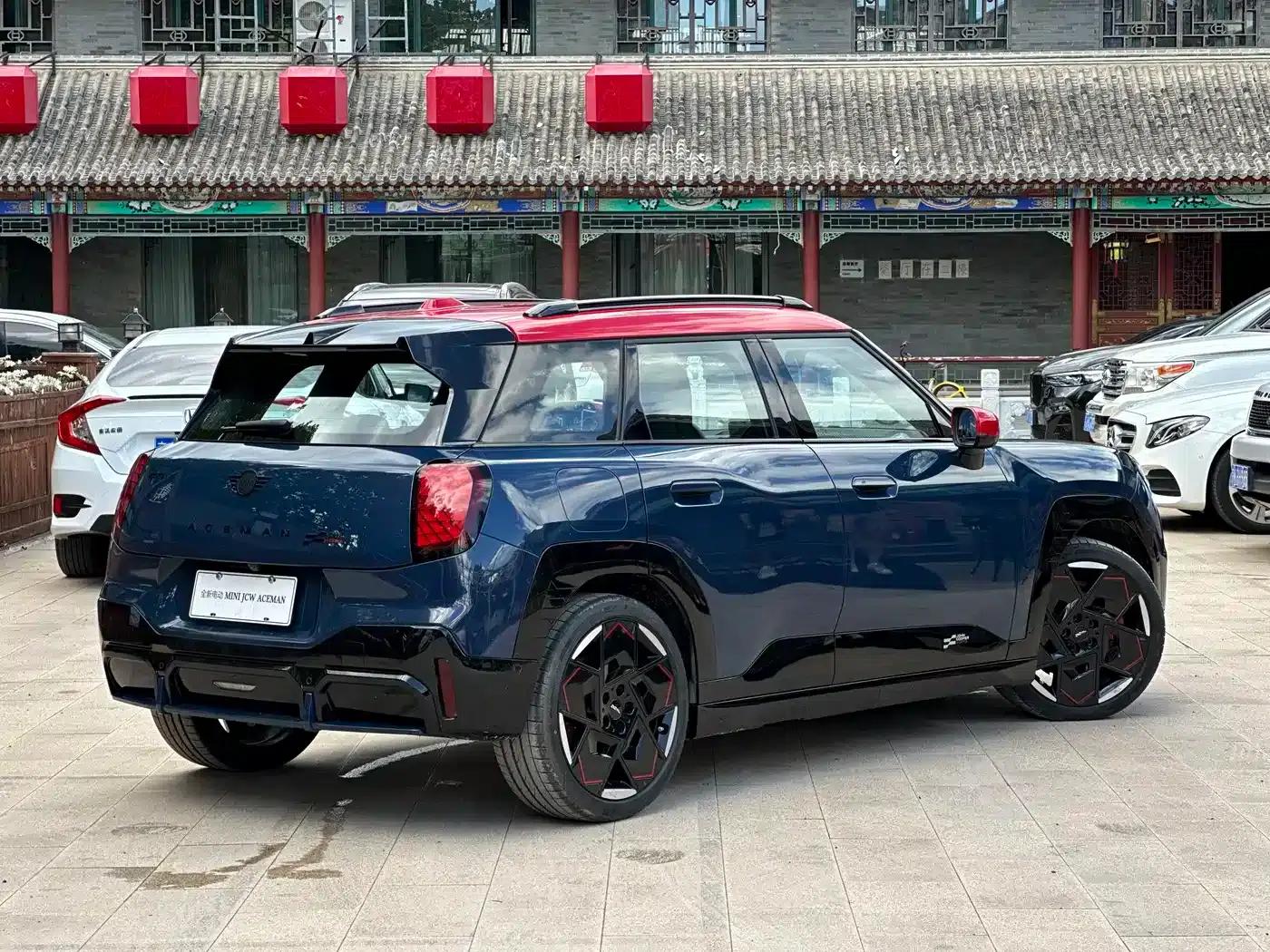 2025 JCW Aceman Electric MINI (JOHN COOPER WORKS) — миниатюра 4