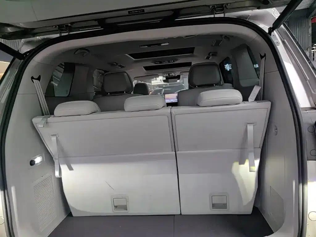 Roewe iMAX8 New Energy 2025 1.5T DMH Luxury Edition — миниатюра 19