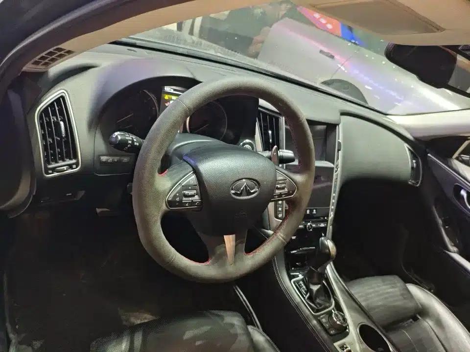 Infiniti Q50 2014 3.7L Luxury Sport Edition — миниатюра 3