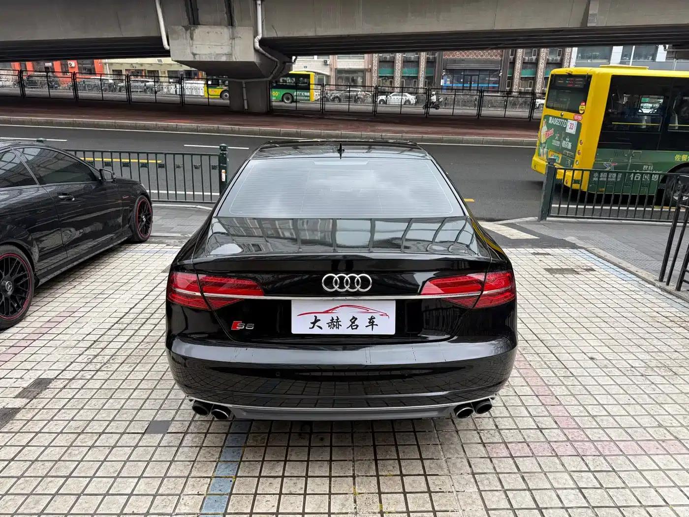 2013 Audi S8 4.0TFSI quattro — миниатюра 5