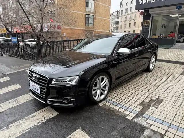 2013 Audi S8 4.0TFSI quattro