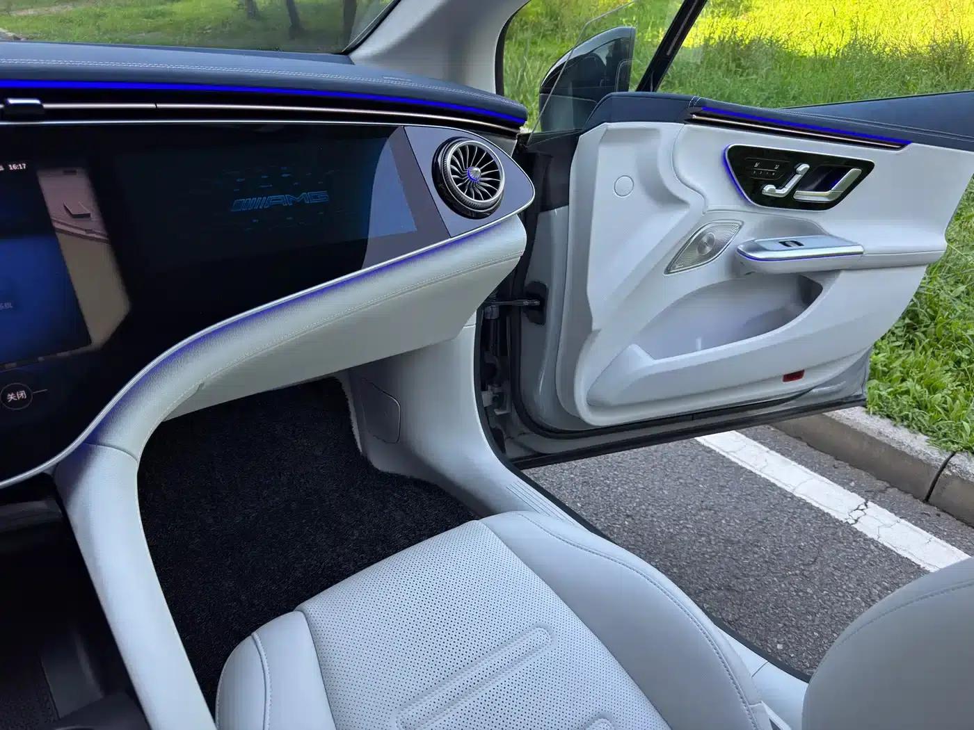2023 Mercedes-Benz EQE AMG 53 4MATIC+ — миниатюра 13