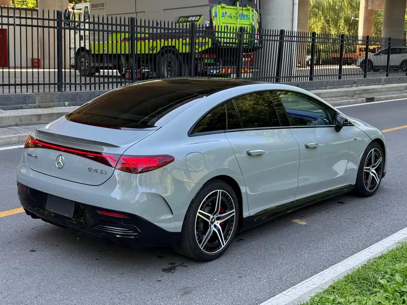2023 Mercedes-Benz EQE AMG 53 4MATIC+ — миниатюра 4