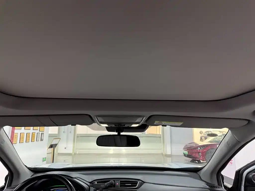 2022 Honda Breeze e:PHEV Premium Edition — миниатюра 22