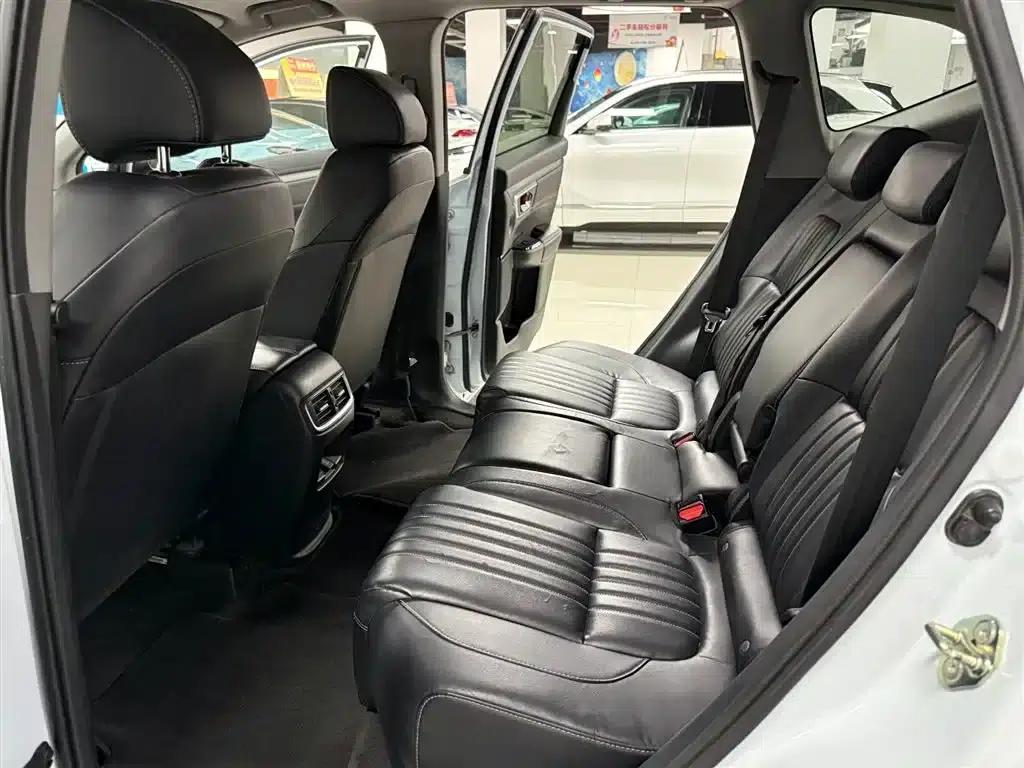2022 Honda Breeze e:PHEV Premium Edition — миниатюра 10