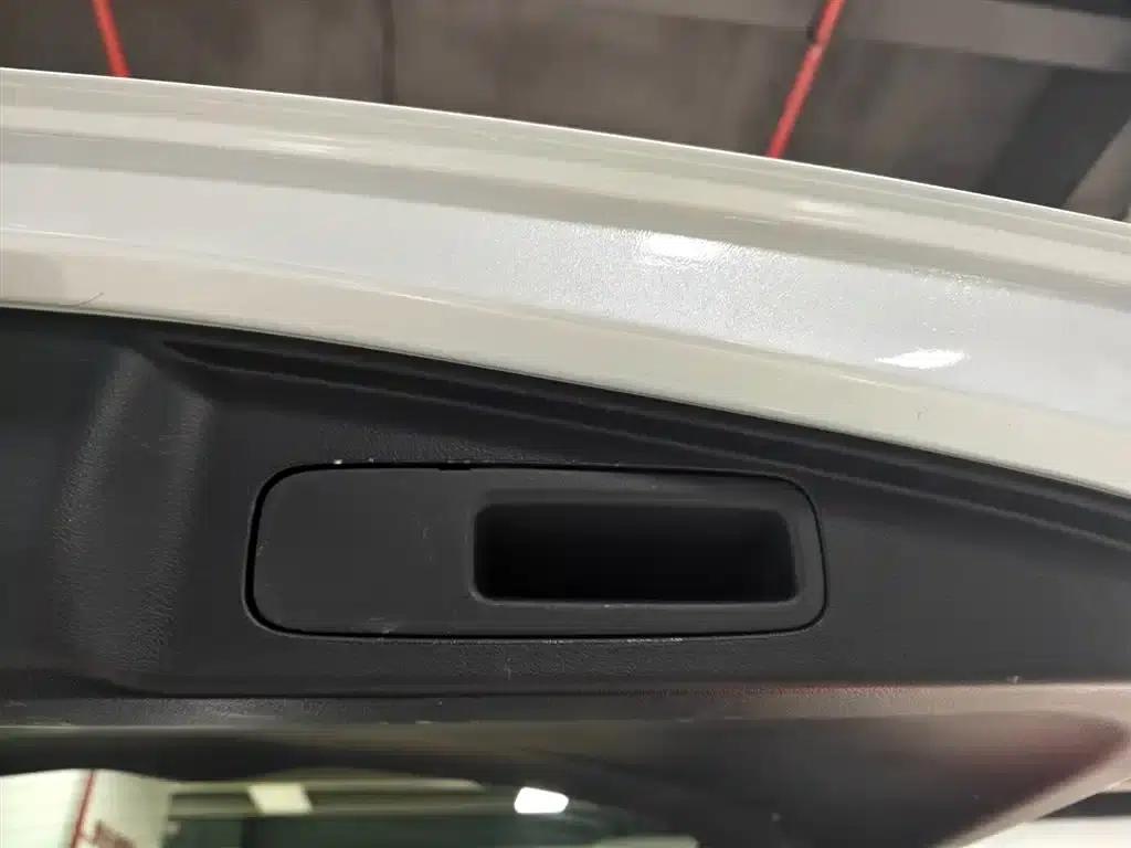 2022 Honda Breeze e:PHEV Premium Edition — миниатюра 21