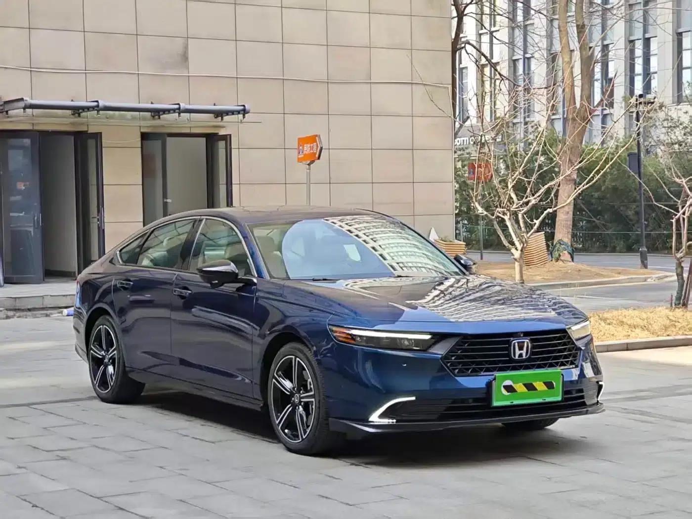 Accord PHEV 2023 2.0L e:PHEV Flagship Edition — миниатюра 1