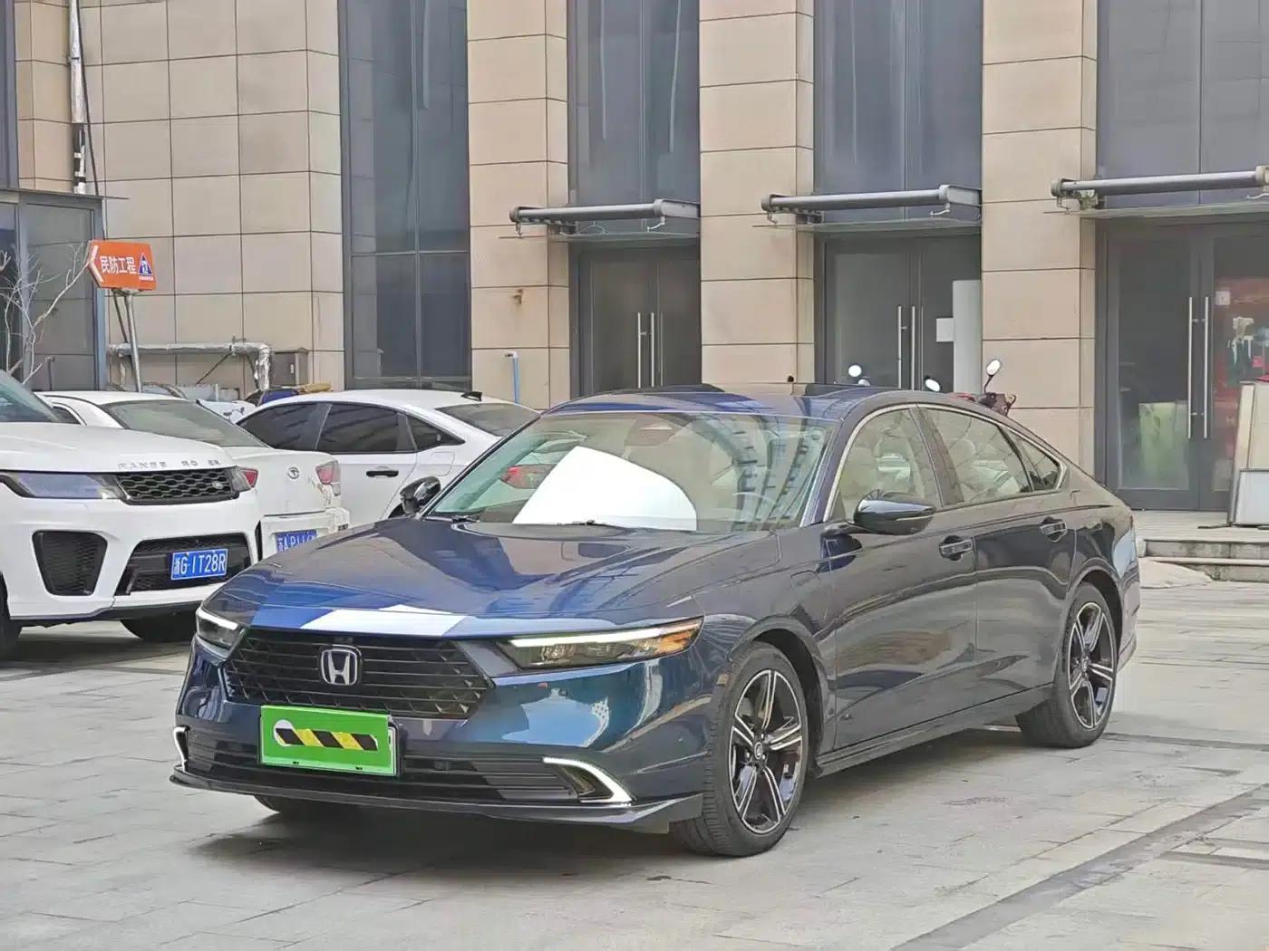 Accord PHEV 2023 2.0L e:PHEV Flagship Edition — миниатюра 2