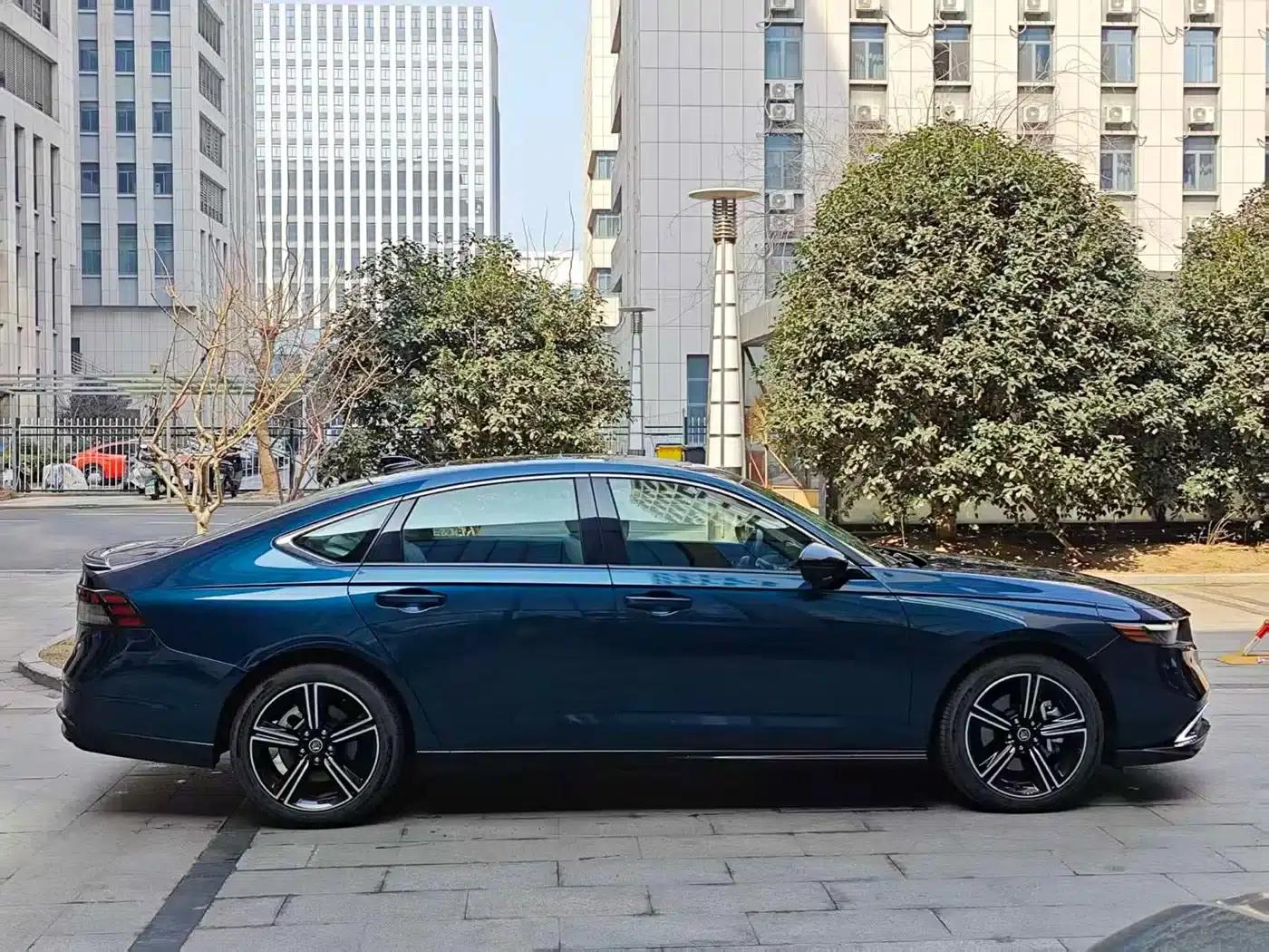 Accord PHEV 2023 2.0L e:PHEV Flagship Edition — миниатюра 7
