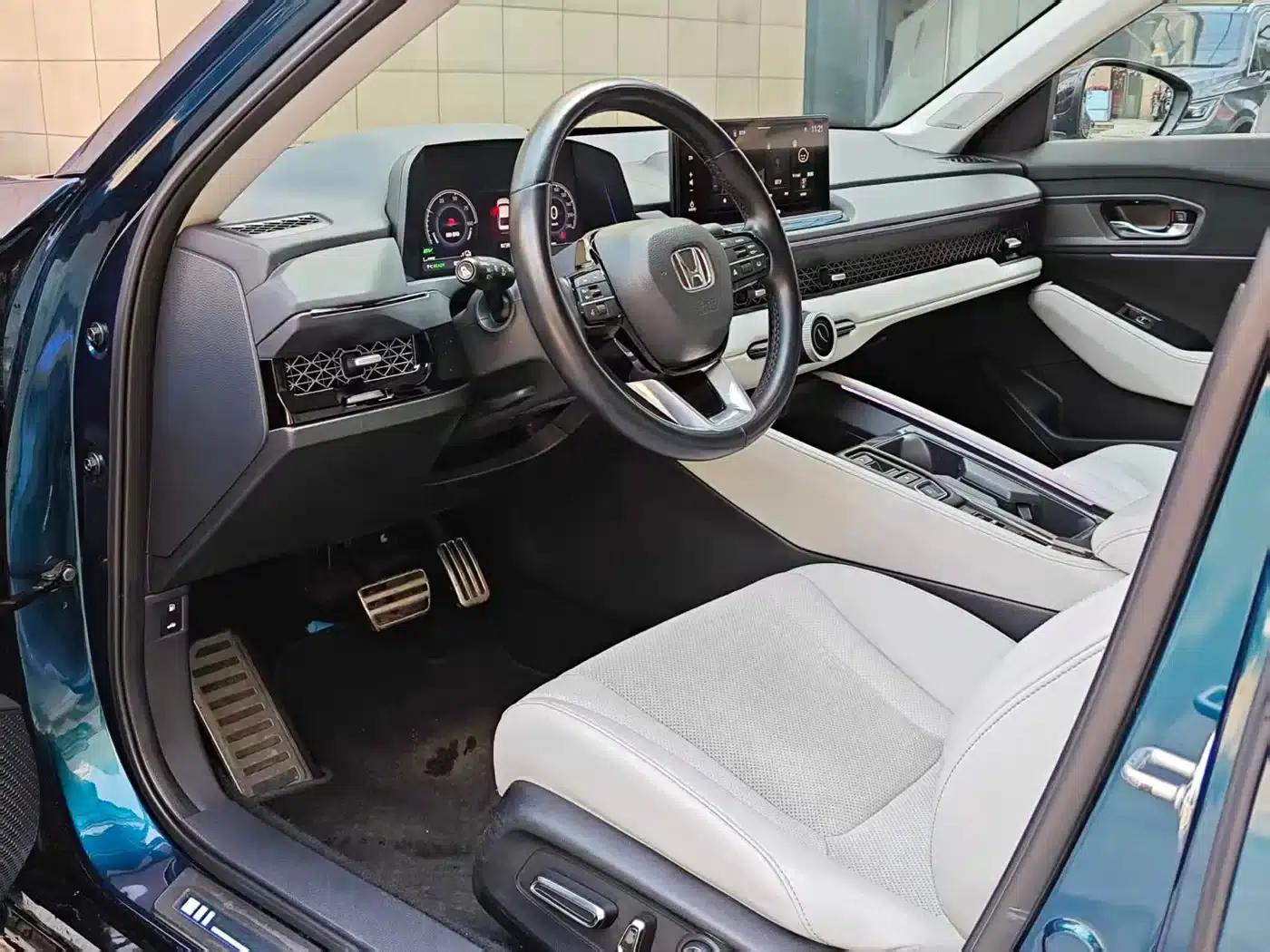 Accord PHEV 2023 2.0L e:PHEV Flagship Edition — миниатюра 8