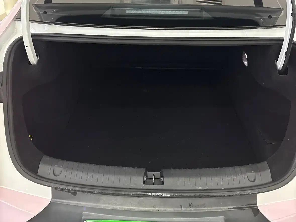 BYD e7 2025 520 Smart Travel Edition — миниатюра 15
