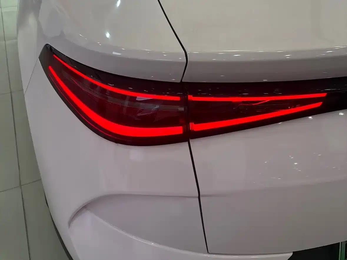 BYD e7 2025 520 Smart Travel Edition — миниатюра 6