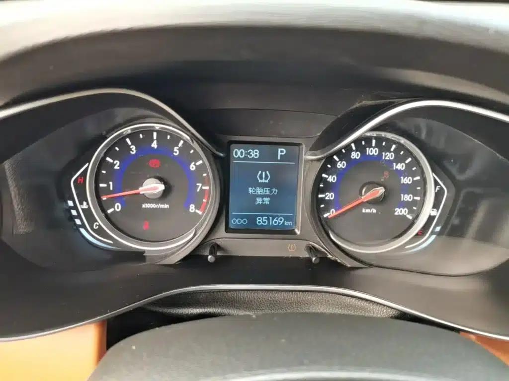2016 Senova X35 1.5L Automatic Deluxe Edition — миниатюра 12
