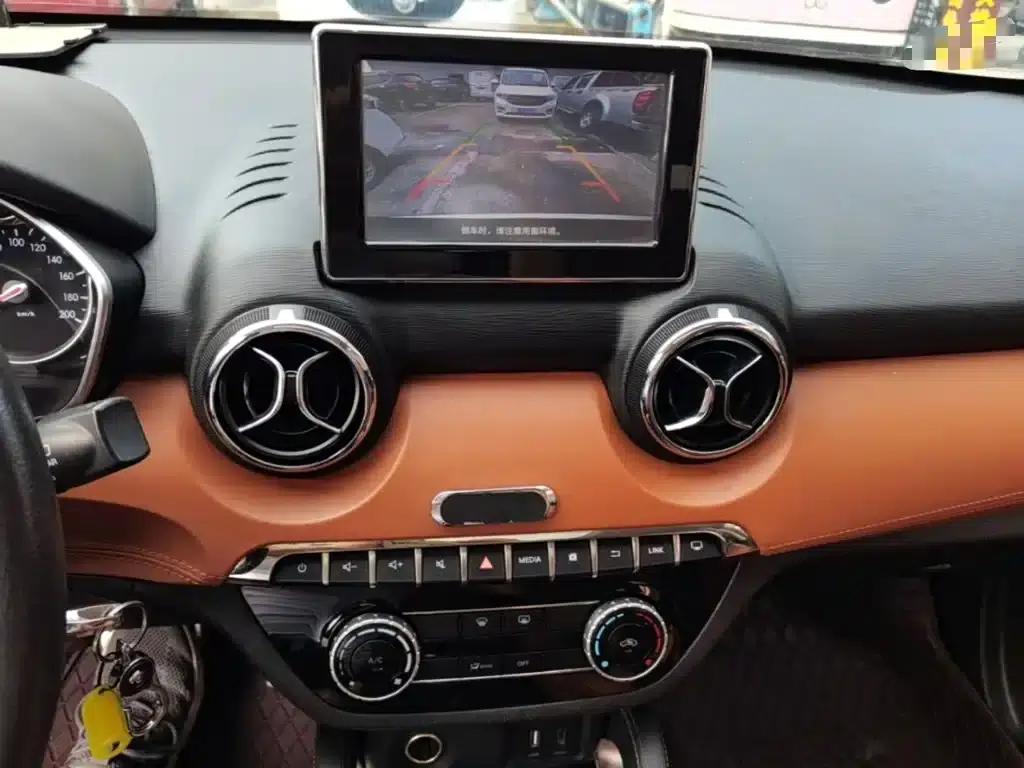 2016 Senova X35 1.5L Automatic Deluxe Edition — миниатюра 13