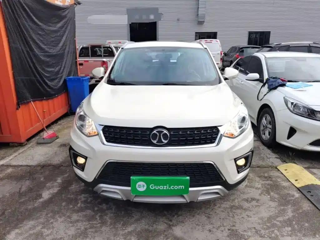 2016 Senova X35 1.5L Automatic Deluxe Edition — миниатюра 3