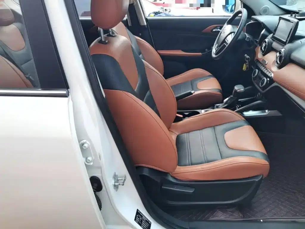 2016 Senova X35 1.5L Automatic Deluxe Edition — миниатюра 25