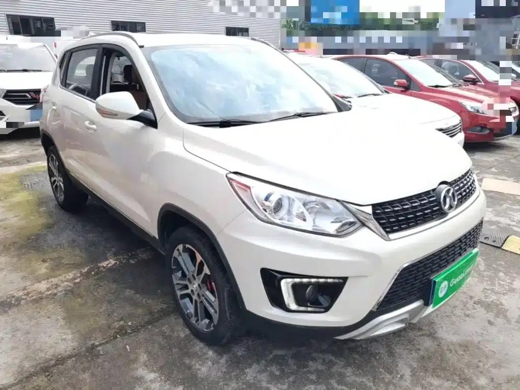 2016 Senova X35 1.5L Automatic Deluxe Edition — миниатюра 4