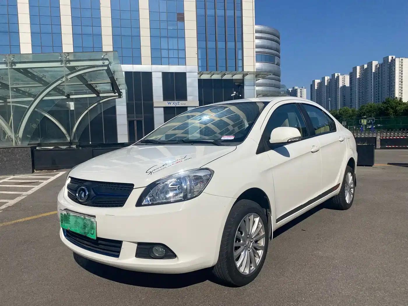 Great Wall C30 New Energy 2017 EV Comfort Model — миниатюра 1