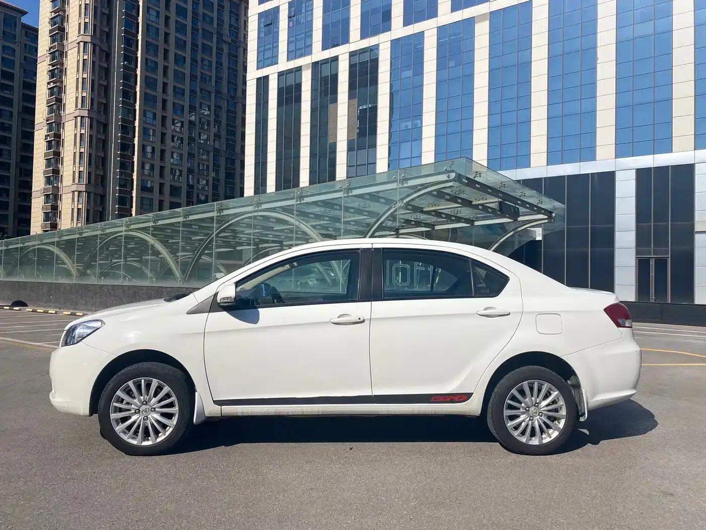 Great Wall C30 New Energy 2017 EV Comfort Model — миниатюра 3